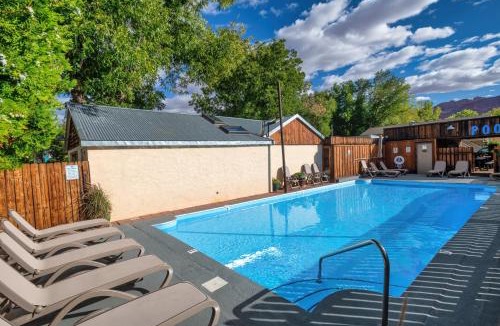 Moab Hotel | Rustic Inn