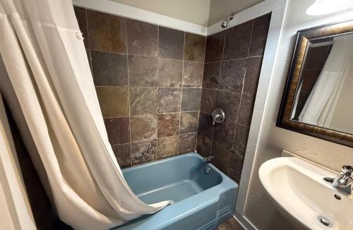 Park Rapids Hotel | Rustic Inn
