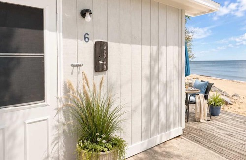 Oscoda Cottage | Rustic Lake Huron Getaway