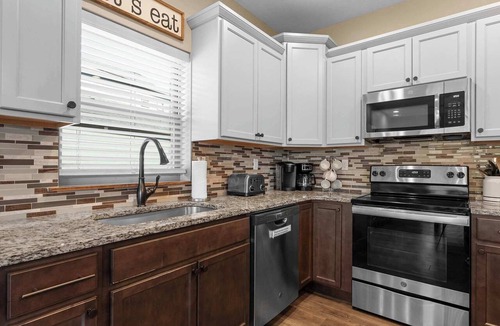 Table Rock House | Rustic Lakehouse! Minutes to Branson Activities!