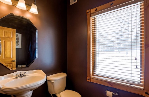 Walker Cabin | Rustic Lodge on Leech Lake, minutes from Walker!