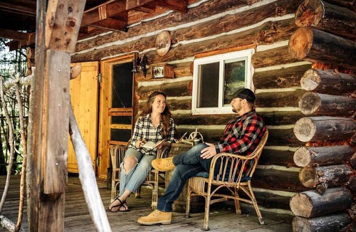 Penn Yan Cabin | Rustic Log Cabin, Ideal for a New York Glamping Getaway