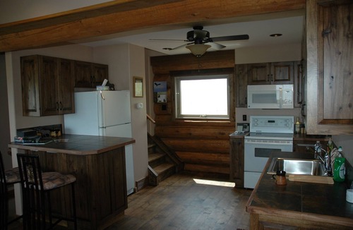 Empress Cabin | Rustic Log Cabin In Prairie Paradise
