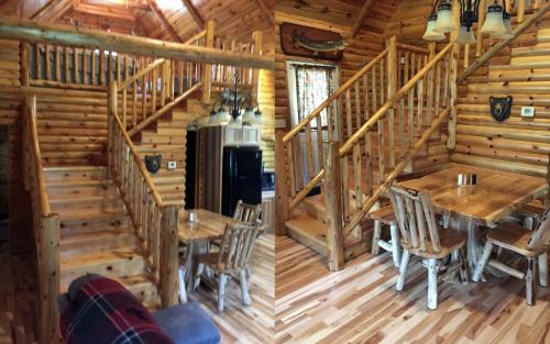 Germfask House | Rustic Log Cabin on the Upper Peninsula in Blaney Park, Michigan