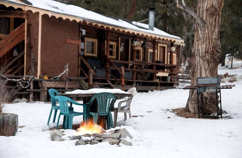 Nathrop Cabin | Rustic Log Cabin Set Within Mountains in Colorado