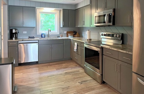 Tower Cabin | Rustic Meets Modern, Cabin on Lake Vermillion! Inc. 2 Kayaks & 1 Canoe. Sleeps 8
