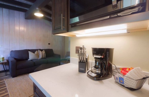 Sedona Cabin | Rustic/Modern Suite 9 in Oak Creek Canyon - Close to Slide Rock State Park