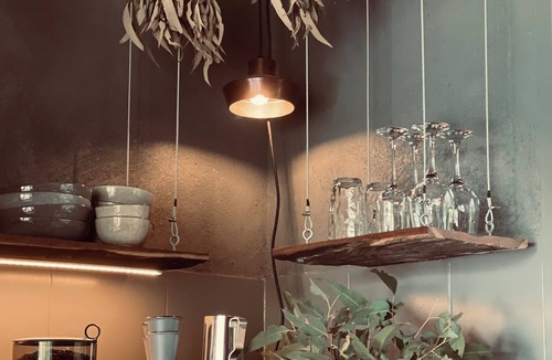 Kurrajong Heights Cottage | Rustic Mountain Cottage with Quirky Charm Classic old school retreat