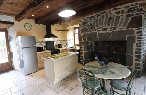 Anglards-de-Salers Cottage | Rustic Mountain Retreat: Renovated 5BR Home w/Terrace, Garden, WiFi, Near Salers & Mauriac