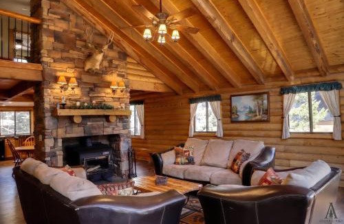 Meadow View Heights House | Rustic Mountain Log Cabin with Fire Pit