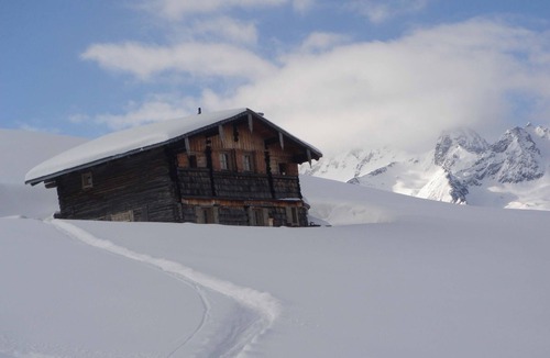 Hochkrimml House | Rustic mountain hut with mountain views, sauna and close to the slopes
