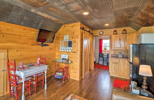 Norfork Apartment | Rustic Norfork Studio w/Million Dollar View!
