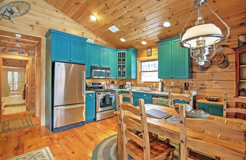 North Conway Cabin | Rustic North Conway Cabin < 3 Mi to Cranmore Mtn!