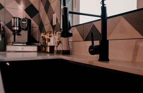 Valle Cabin | Rustic Off-Grid A-frame with Hot Tub and Sauna near the Grand Canyon for a Unique Escape in Williams, Arizona