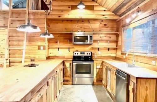 Caddo Valley House | Rustic Paradise 4BR Near Lake Degray & Caddo River Sleeps 10