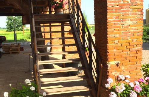 Basilicagoiano House | Rustic Parma Retreat