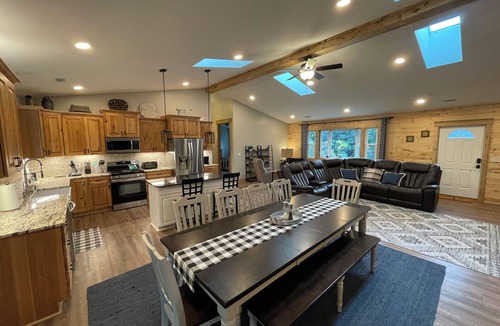 Logan House | Rustic Pines on Buckeye Trail with hot tub