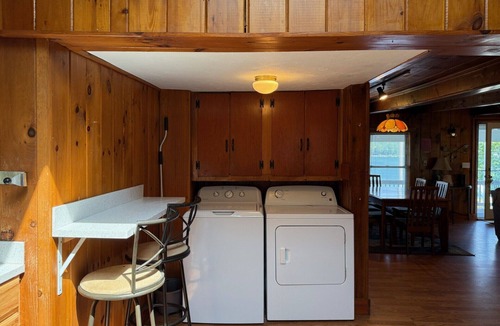Laconia House | Rustic Ranch on Lake Winnisquam – Family-Friendly 3-Bedroom Home