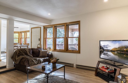 Durango Condo | ⭐ Rustic Retreat In Town with pool & hot tub ⭐