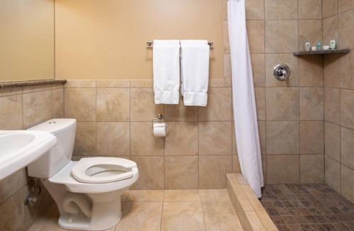 Vancouver Hotel | Rustic Retreat | Peaceful Countryside Room with Ensuite Bath & Pool Access