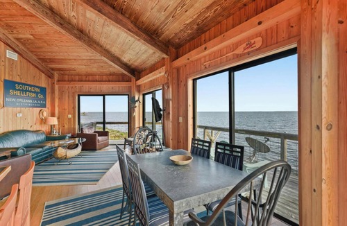 Ocean Springs House | Rustic Retreat