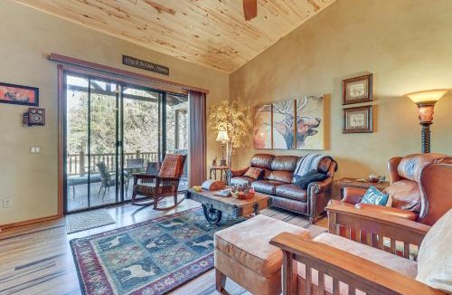 Torreon House | Rustic Retreat w/Spacious Deck in Show Low!