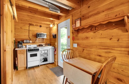 Savanna Cabin | Rustic River Cabin 4