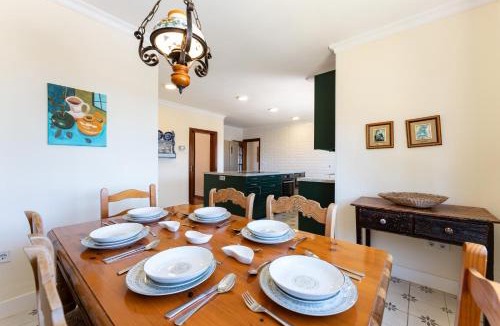 Torrequebrada Villa | Rustic Spanish Villa Saltwater Pool