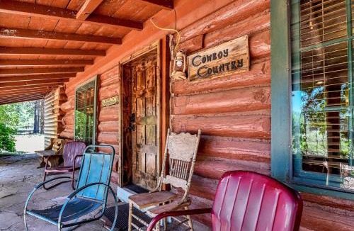 Parks Villa | Rustic Star Authentic Log Cabin in the Woods Near the Grand Canyon Flagstaff Williams