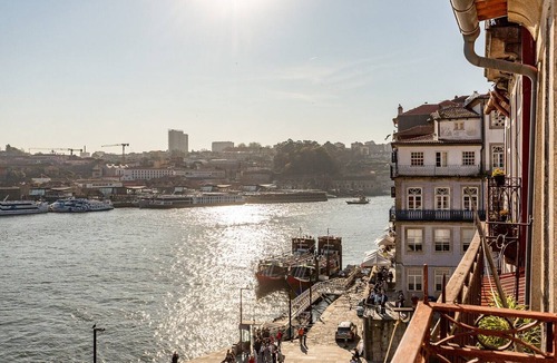 Sao Nicolau Apartment | Rustic Stone Hideaway near Oporto River