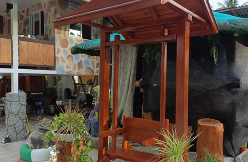 Patar House | Rustic Stone House with Beach Access