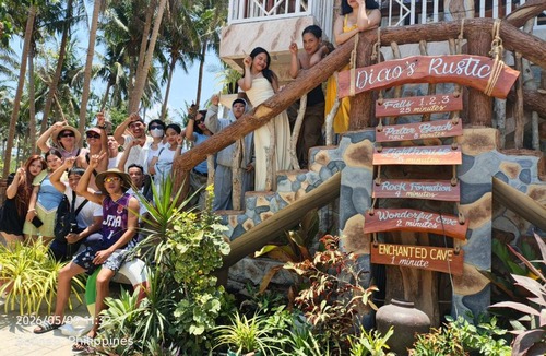 Patar House | Rustic Stone House with Beach Access