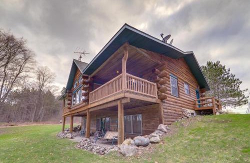 Tustin House | Rustic Tustin Cabin on 7 Acres w/Fire Pit & Porch