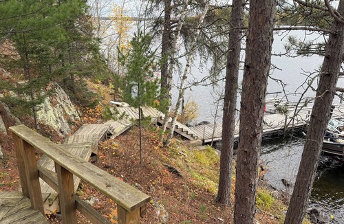 Tower Cabin | Rustic Vibe-Inn Cabin – Lakefront Boat-Access Getaway, Kids & Dogs Welcome
