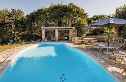 Makovci Villa | Rustic Villa with a Pool for 10 guests