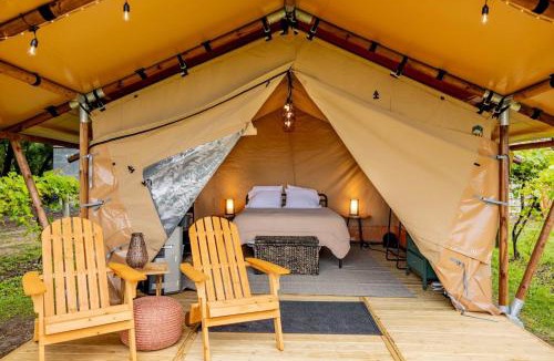 Currie Other | Rustic Vineyard Glamping Tent with Wine Tastings near Lakes and Trails in Currie, Minnesota