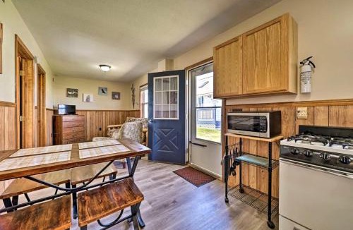Houghton Lake House | Rustic Waterfront Cabin with Fire Pit in Houghton Lake, Michigan