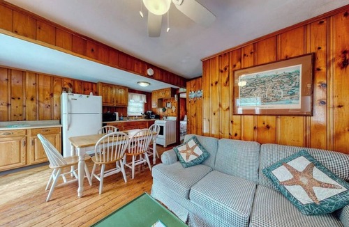 York Beach Cottage | Rustic & well-equipped cottage near the ocean w/gas grill, deck w/chairs, & lawn