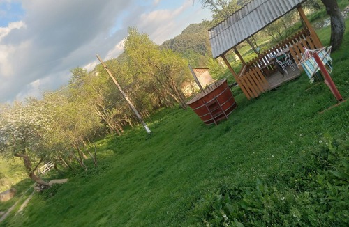 Tarina House | RUSTIC WILD RETREAT IN ROMANIA