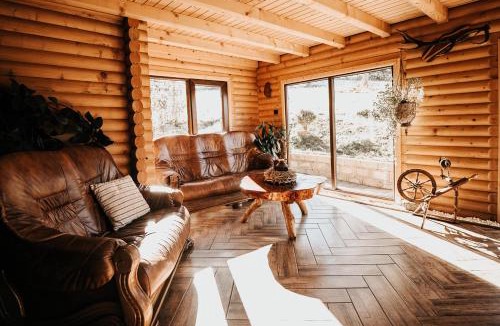 Suseni House | Rustic Wood Villa