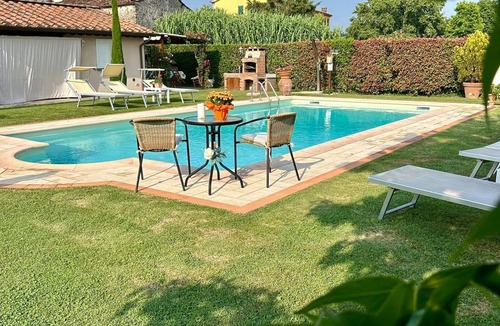 Capannori Villa | Rustico Del Chiasso - Villa with Private Pool