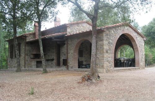 Massa Marittima Apartment | Rustico in un parco di lecci