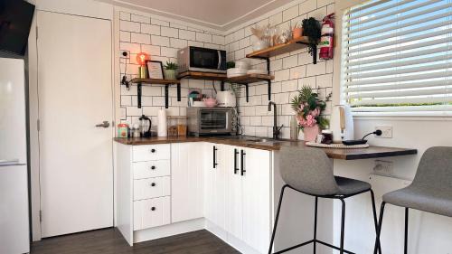 Tamahere Ski Chalet | Rustling Oaks NZ Tropical Tiny House