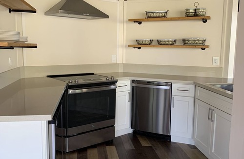 St. Helena House | RustRidge House, two bedroom two bath home overlooking vineyards