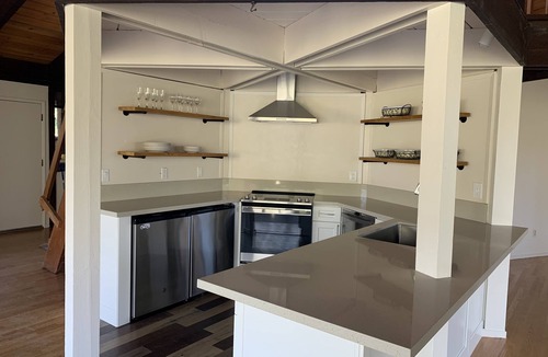 St. Helena House | RustRidge House, two bedroom two bath home overlooking vineyards