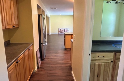 Findlay House | Rusty’s Cape Cod 4-bedrooms, sleeps 8 newly renovated