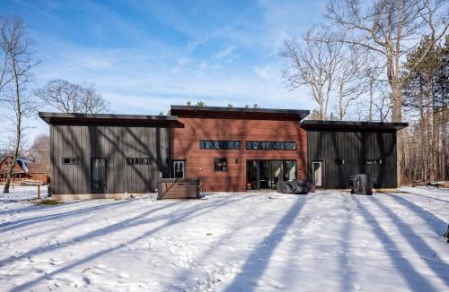 Thayerville House | Ruths Cabin