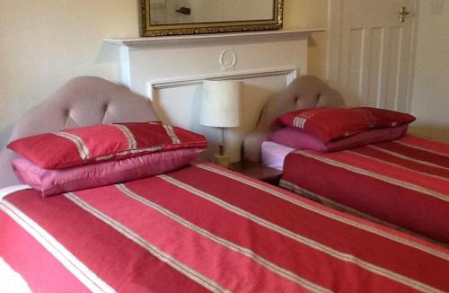 Largs House | Rutland cottage