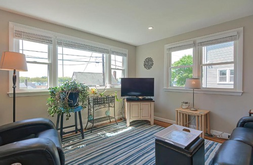 Beverly House | Ryal Side Hideaway Cove