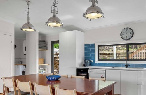 Sandy Point House | Ryans Rising Stay 3 Pay 2 Winter Special